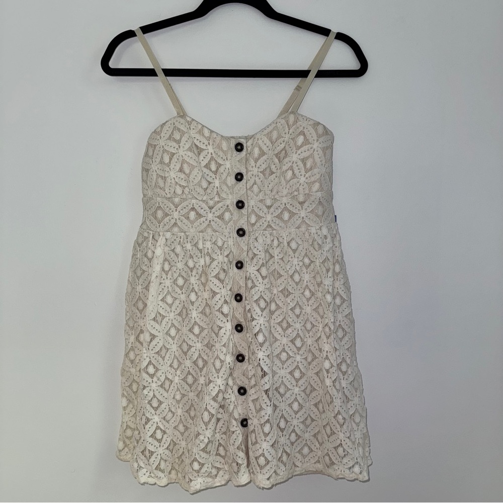 Three Pink Hearts Ivory Lace Button Front Mini Dress Size Medium